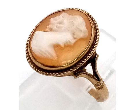 A Vintage 9K Yellow Gold Cameo Ring. Size L. 2g total weight. 