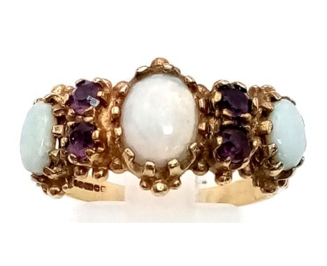 9K YELLOW GOLD VINTAGE OPAL AND AMETHYST RING. 4.4G. SIZE R 