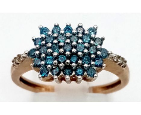 9K YELLOW GOLD BLUE DIAMOND CLUSTER RING. 0.50CT. 3.1G SIZE P. 