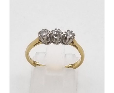 A Vintage 18K Yellow Gold Diamond Trilogy Ring. Size N1/2. 0.30ct diamonds. 