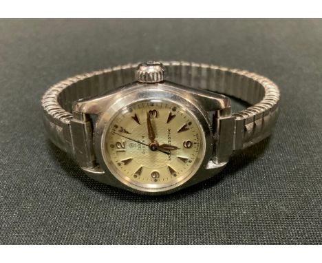 Tudor Rolex - a ladies Oyster bracelet wristwatch, textured dial, Arabic numerals and arrow batons, centre seconds, 17 jewel 
