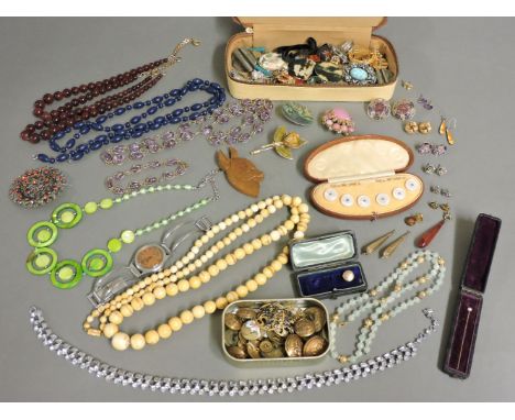 A collection of costume jewellery, to include a cased gold and untested pearl stick pin, a pair of gold drop earrings, damage