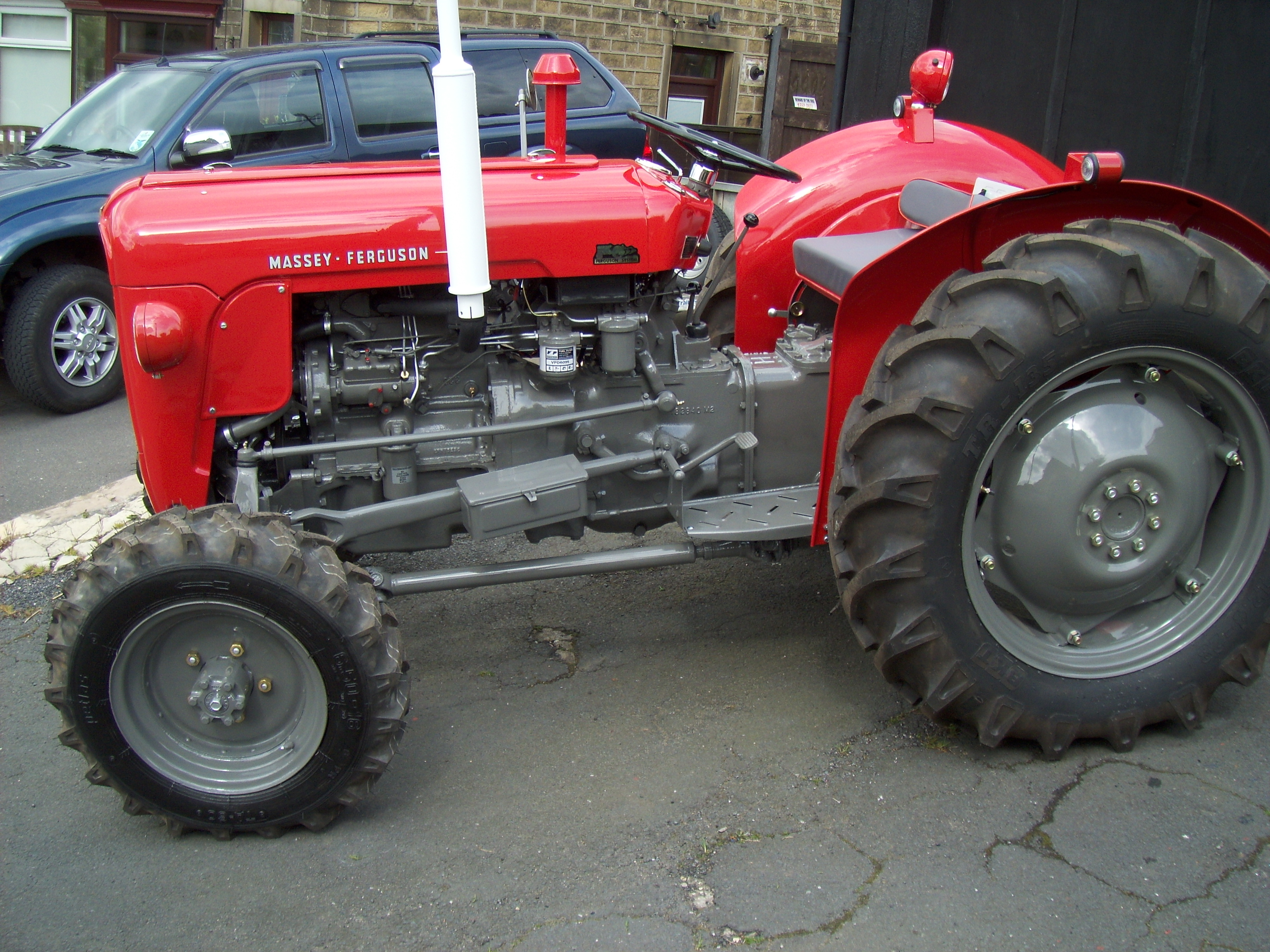 1961 MASSEY FERGUSON 35 4wd 3cylinder diesel TRACTOR Reg. No. Q69 XCY ...