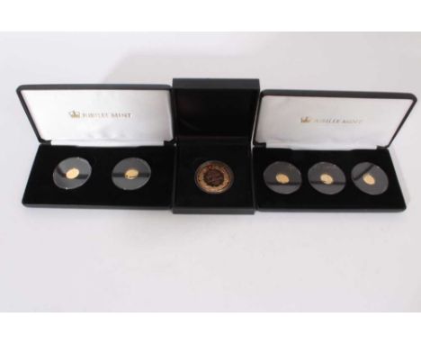 Tristian Da Cunha - The Jubilee Mint issued 9 Carat Gold sets to include Queen Elizabeth II Sapphire Three Coin Set 2017, The