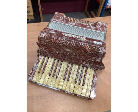 Geraldo Piano accordion in case