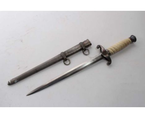 Nazi Wehrmacht 1935 pattern officers' dress dagger with silver plated pommel and crossguard, cream plastic grip, plain blade,