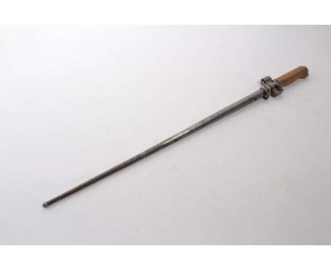 First World War French 1886 pattern Lebel bayonet, without quillion, stamped 89937, in scabbard