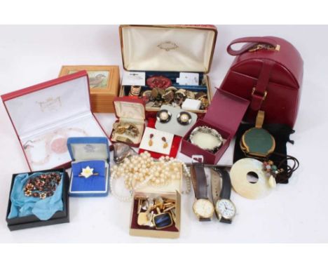 Quantity of vintage and modern costume jewellery and bijouterie