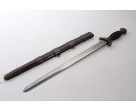 Chinese Jian sword with brass mounts, reeded wood grip, straight double-edged blade in wood scabbard with brass mounts, 58.5c