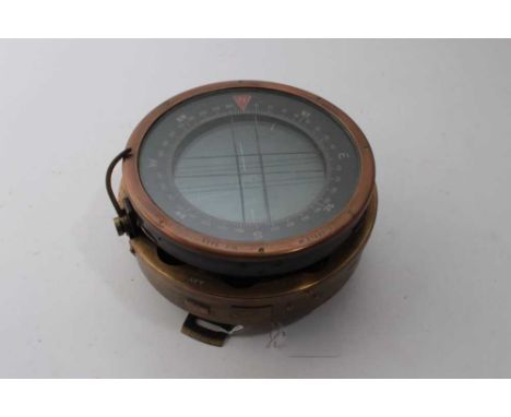 Second World War RAF type P10 aircraft compass, No. 27689 B, marked with broad arrow and 6A / 1671