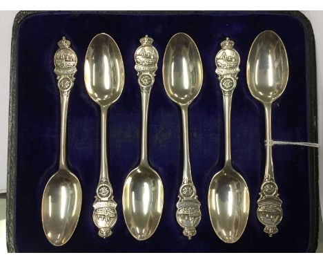 Set six silver George V naval teaspoons depicting a First World War Dreadnought and captioned 'Our Defence 1914', in fitted c