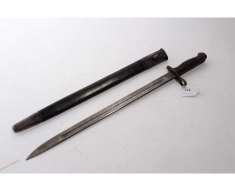 First World War 1913 pattern Remington bayonet, stamped 5 16, in steel mounted leather scabbard