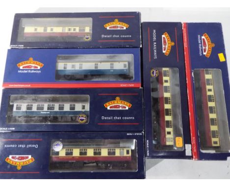 Bachmann - six OO gauge passenger carriages, BR livery, all mint in predominantly ex to nm dusty window boxes [6]