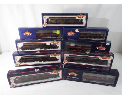 Bachmann - nine OO gauge passenger carriages, maroon BR livery, all mint in predominantly ex to nm dusty window boxes [9]