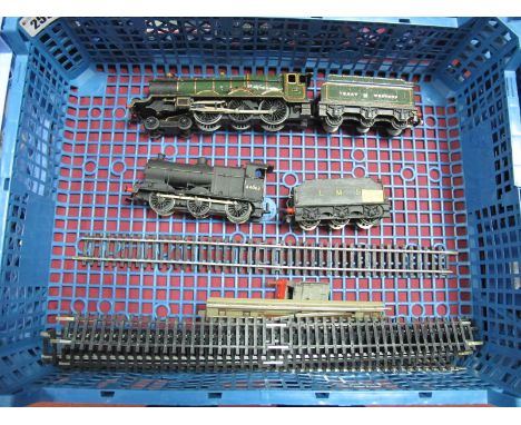 A Hornby Dublo 4-6-2 Castle Class Locomotive, R/No. 5051, 'Earl Bathurst', GWR green, repainted, six wheeled tender. A kit bu