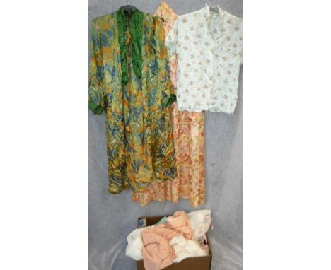 A COLLECTION OF LADIES VINTAGE CLOTHING including housecoats, dressing gowns, bed jackets etc