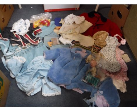A COLLECTION OF CHILDREN'S VINTAGE CLOTHING AND ACCESSORIES including a red woollen coat, a hand knit Fair Isle jumper and ot