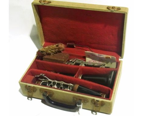 Calteau clarinet numbered 147059, in case, marked "Seliner" 