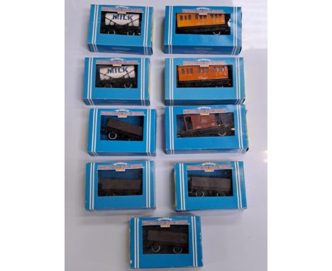 SELECTION OF HORNBY THOMAS THE TANK ENGINE SERIEScomprising 'Annie' coach, R110; 'Clarabel' coach, R112; Brake Van, R109; 2x 