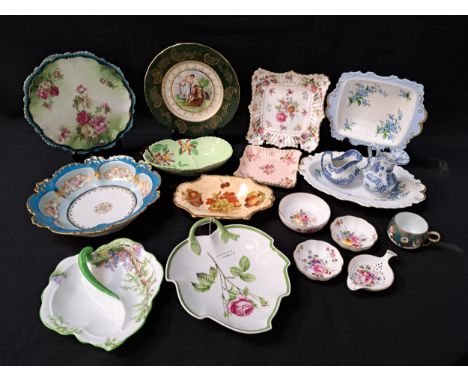 MIXED LOT OF CERAMICSincluding a Carlton Ware leaf shaped dish, four Royal Crown Derby small dishes, two Hammersley square di