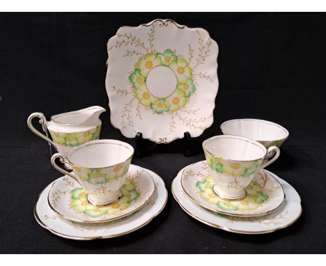 ROSLYN ESME TEA SETcomprising five cups and saucers, six side plates, cake plate, sugar bowl and milk jug (20) 