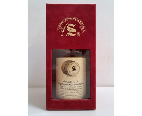 DALLAS DHU 24 YEAR OLD SINGLE MALT SCOTCH WHISKY Signatory Vintage, Vintage collection Dumpy. Distilled 13.08.74. Bottled 23.