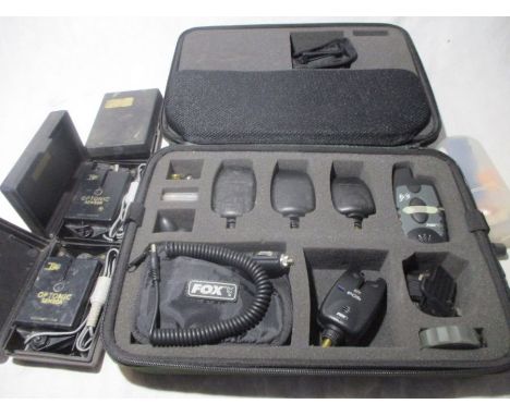 A set of Fox EOS - R bite alarms