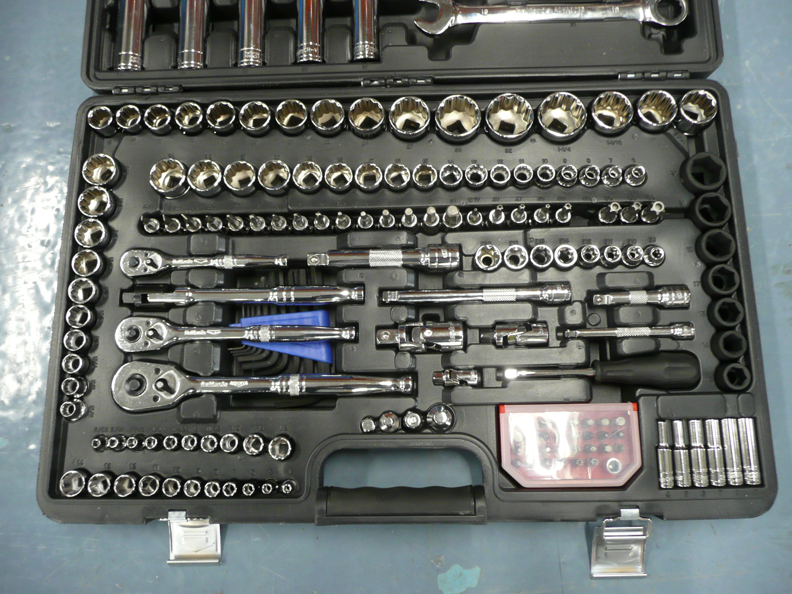 Halfords, Advanced Spanner & Socket Set Metric & Imperial sizes