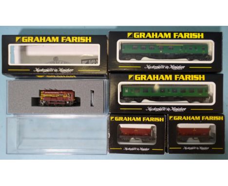 Graham Farish N gauge, 371-016 Class 08 Diesel Shunter 'EWS', (boxed with outer sleeve), two 374 coaches, (green) and two 'EW