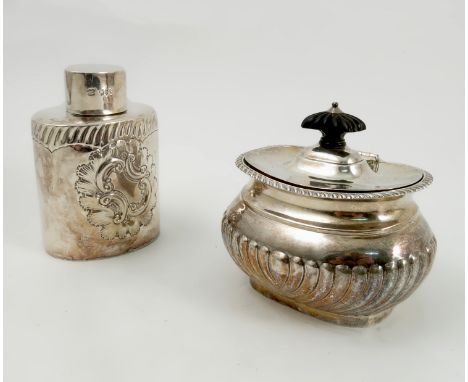 A Victorian silver tea caddy, of oval form with pull off covers, London 1894, weight 3oz, together with a Scottish silver tea