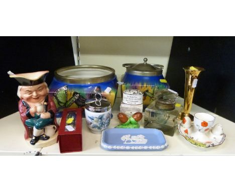 Crown Ducal egg cruet, Carltonware acorn cruet, Royal Worcester, Wedgwood etc