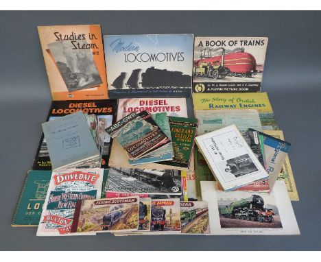A quantity of railway booklets to include Famous Loco Types, Ian Allan ABC of GWR & LMS, Titans of the Track, My Best Railway
