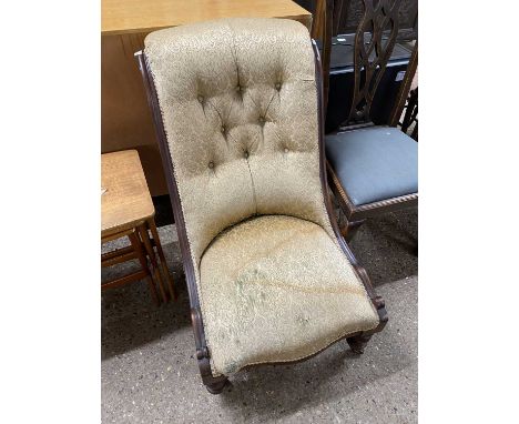 Victorian button upholstered nursing chair on turned front legs, 87cm high