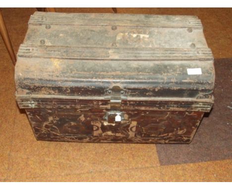 Tin trunk