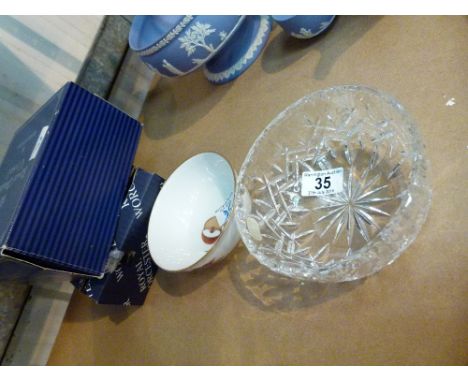 Boxed Royal Doulton crystal fruit bowl and boxed Royal Worcester Evesham swan bowl