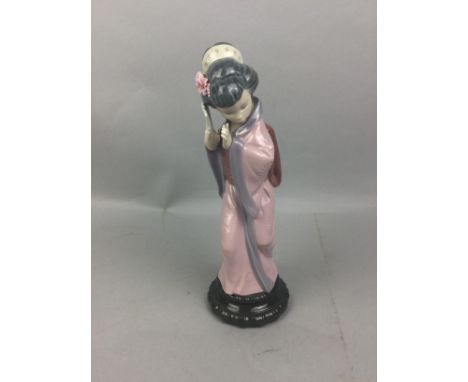 LLADRO FIGURE OF A GIRL, dressed as a Geisha, 28cm high