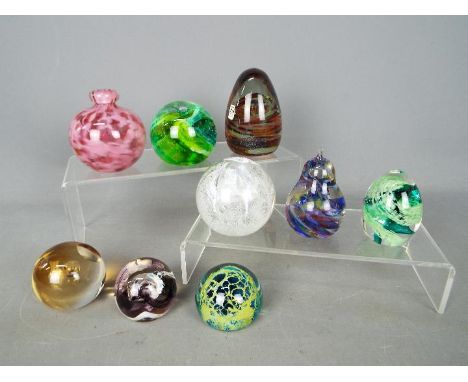 Paperweights - a collection of glass paperweights to include two Mdina, four Caithness, Selkirk Glass and a Mdina vase (9)