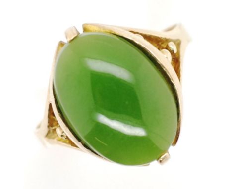 9ct gold and Chrysoprase ring marked 9ct approx cabochon size 13.6mm x 10mm, ring size P. 4.4 grams total weight