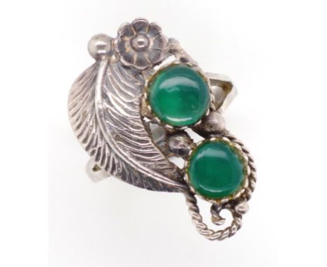 Art &amp; Crafts sterling silver and chrysoprase ring marked 925 approx ring size O