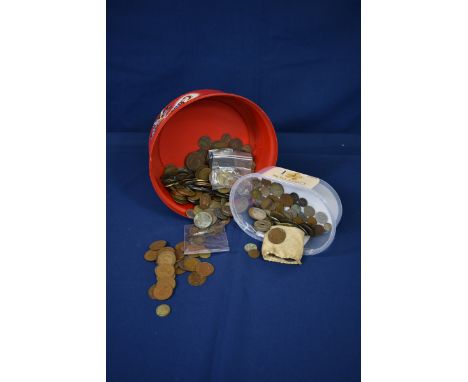 A large collection of ancient/relic/antique/vintage world coinage to include ancient Chinese; Roman?; Persian?; 40 Reis ; 184