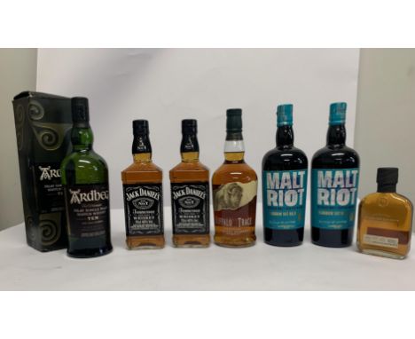 Two Jack Daniel's Old No.7 Tennessee Sour Mash Whiskey 2 x 700ml, Two Malt Riot Blended Malt Scotch Whisky 2 x 700ml, Buffalo