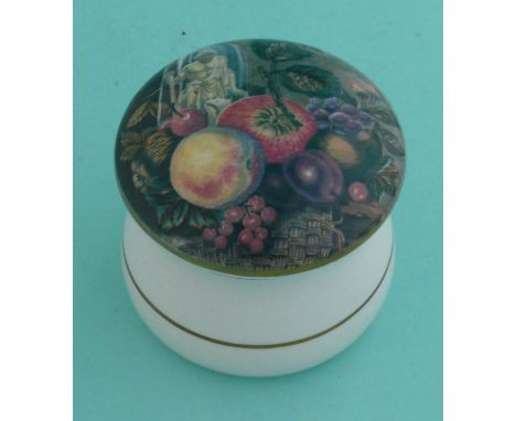 Fruit and Statue Piece (113) domed lid with gilt line decoration complete with matching shaped base (2)(Staffordshire, potter