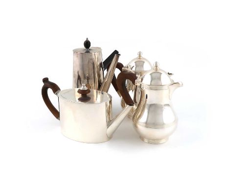 A mixed lot of silver items,comprising: a Victorian teapot, by Elkington &amp; Co, Birmingham 1879, oval form, wooden scroll 