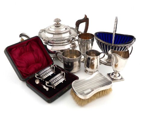 A mixed lot,comprising silver items: a late-Victorian helmet cream jug, by Stokes &amp; Ireland Ltd, Chester 1900, a George I