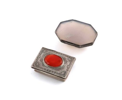 An early 18th century silver snuff box,unmarked circa 1730,rectangular form, chased decoration the hinged cover set with an o