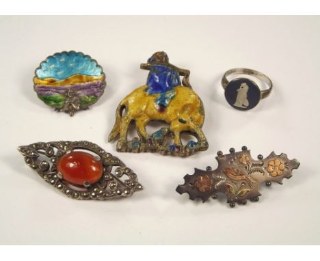 COSTUME JEWELLERY.A Chinese silver & enamelled brooch, a Victorian bar brooch, a Wedgwood jasper ware & silver ring & two oth