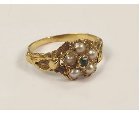 PEARL RING. A late Georgian or early Victorian emerald & pearl ring. Size K/L.