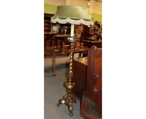 ^ A good quality brass standard lamp with spiral turned support, 175cm high 