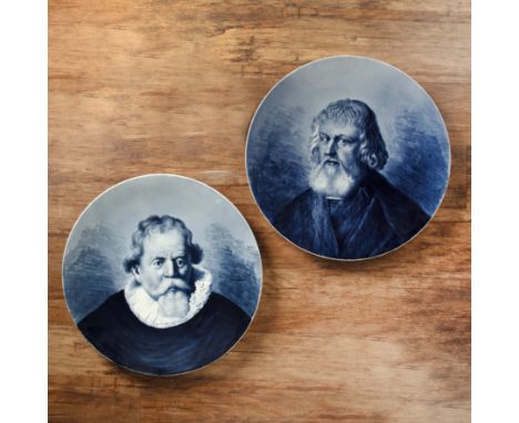 Pair of large blue and white Delft chargersdepicting Rembrandt and Durer (2)  At present, there is no condition report prepar