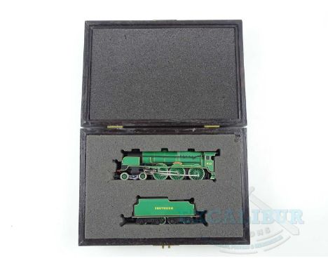 A BACHMANN OO gauge 31-400 Lord Nelson class steam locomotive in SR green livery 'Lord Nelson' in wooden presentation case - 